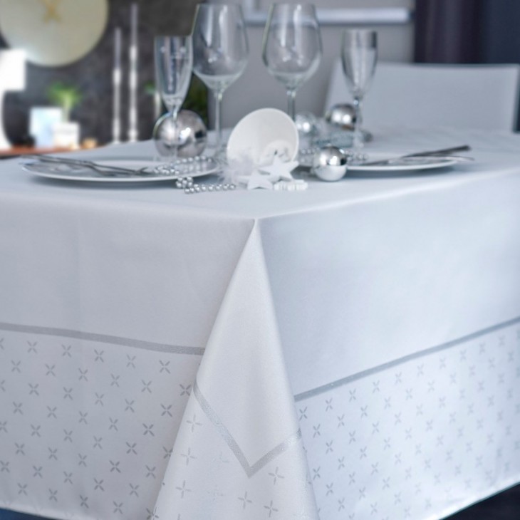 White Frandy Tablecloth 145*250cm