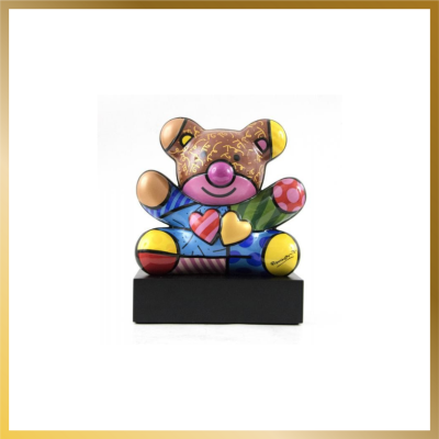Sculpture "Truly Yours" by  Romero Britto